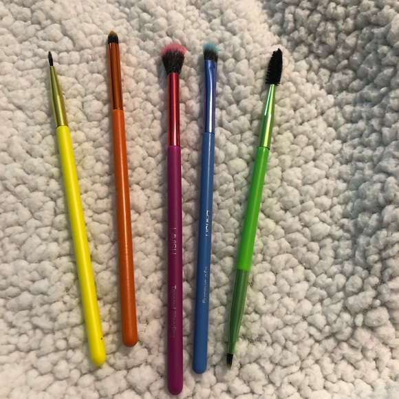 EvaMona Clr Switch Brush Clean Lavish eye brushes - Picture 10 of 10